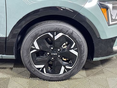 Certified 2023 Kia Niro Wind FWD image 24