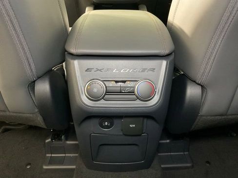 New 2025 Ford Explorer Active w/ Active Comfort Package image 18