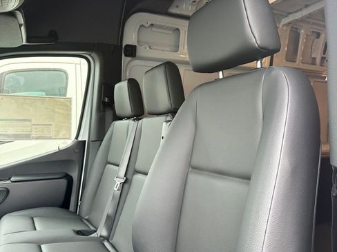 New 2025 Mercedes-Benz Sprinter 2500 image 6