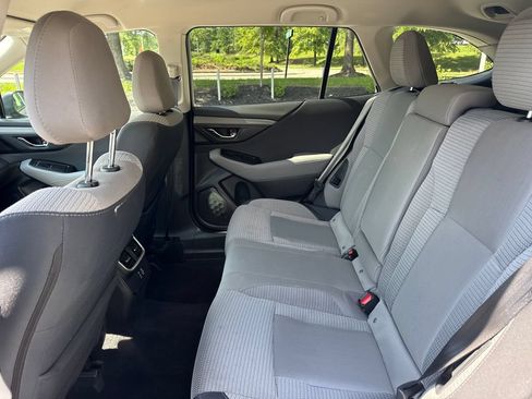 Used 2025 Subaru Outback Premium w/ Popular Package #1A AWD/4WD image 32