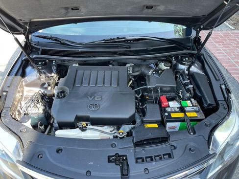 Used 2016 Toyota Avalon XLE FWD image 31