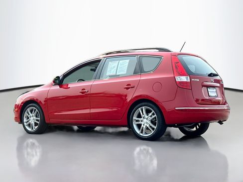 Used 2010 Hyundai Elantra SE FWD image 13
