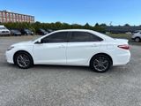 Used 2017 Toyota Camry image 2