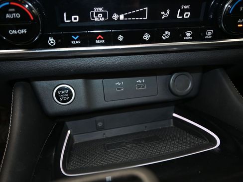 Used 2022 Nissan Rogue Platinum w/ Head-Up Display Package image 23