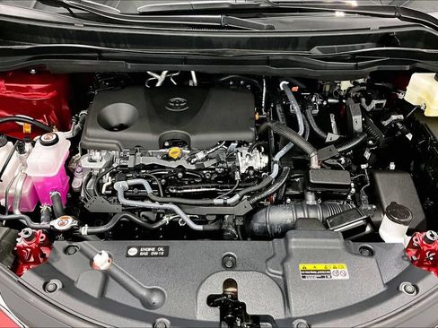 Used 2026 Toyota Sienna XLE FWD image 11
