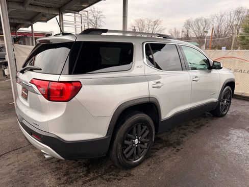 Used 2018 GMC Acadia SLT image 12