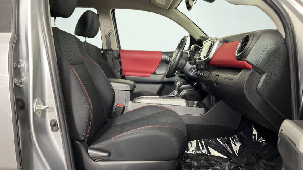 Used 2022 Toyota Tacoma SR5 AWD/4WD image 20