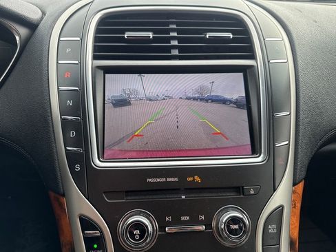 Used 2020 Lincoln Nautilus Reserve image 21