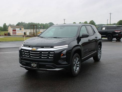 New 2026 Chevrolet Equinox LT FWD image 4