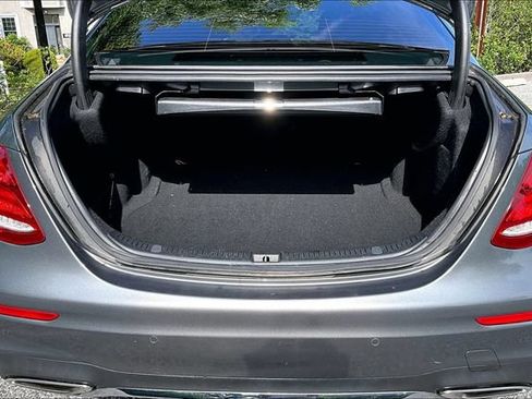 Used 2017 Mercedes-Benz E 300 4MATIC image 13