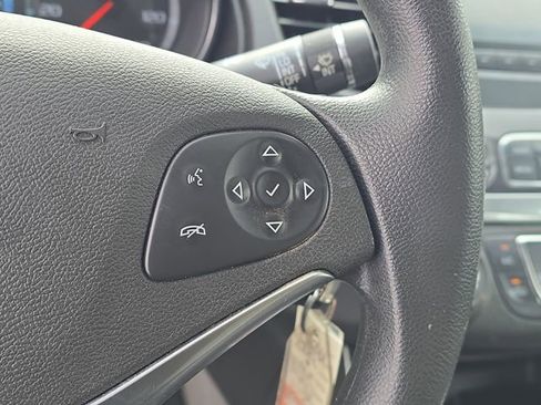 Used 2017 Chevrolet Impala LS FWD image 17