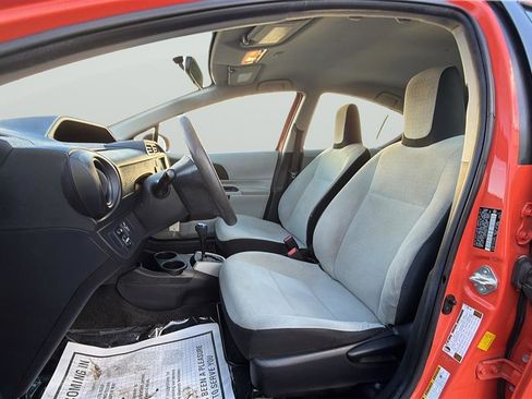 Used 2014 Toyota Prius C One image 26