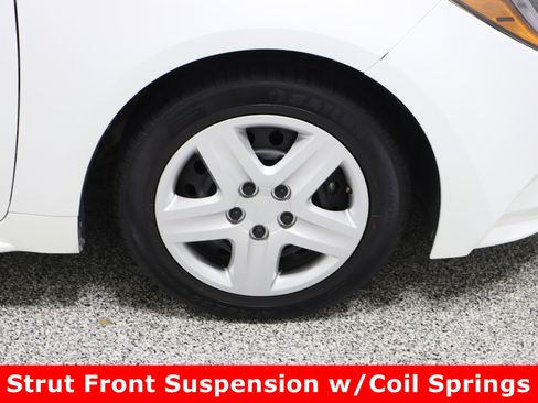 Used 2024 Toyota Corolla LE image 5