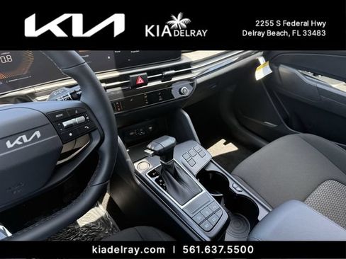 New 2026 Kia Sportage LX FWD image 30