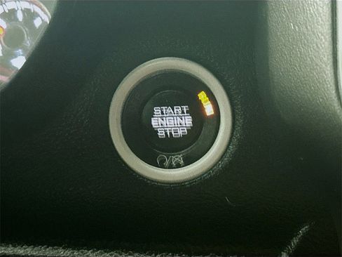 Used 2020 RAM 2500 Laramie image 28