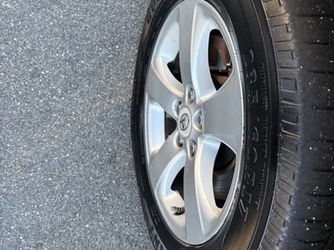 Used 2012 Toyota Sienna image 11