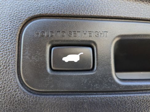 Used 2023 Acura MDX SH-AWD image 13