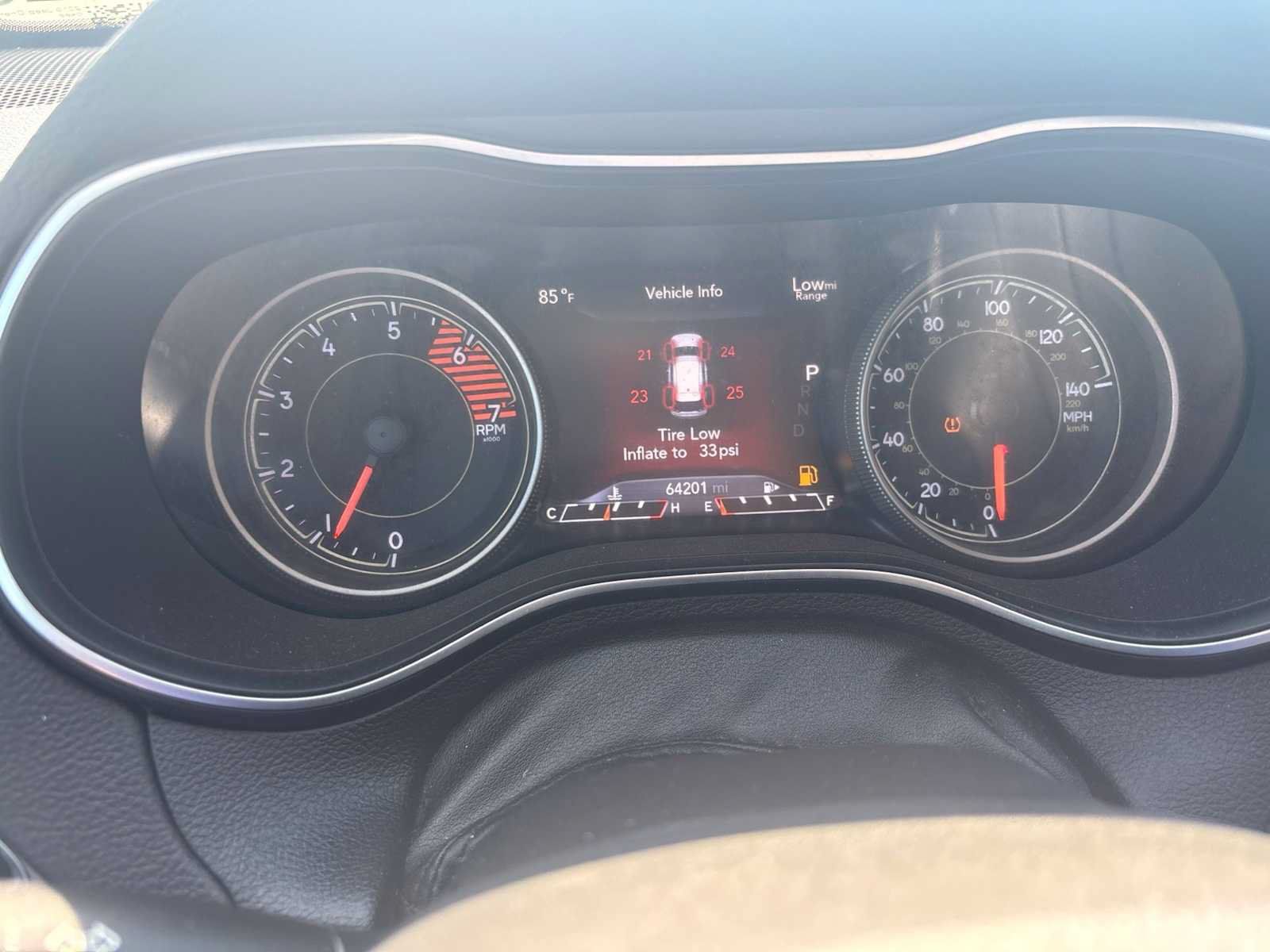 Used 2019 Jeep Cherokee Limited FWD image 10
