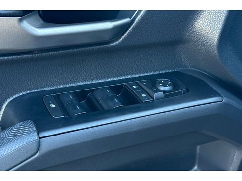 Certified 2025 Toyota Tacoma TRD Sport image 12