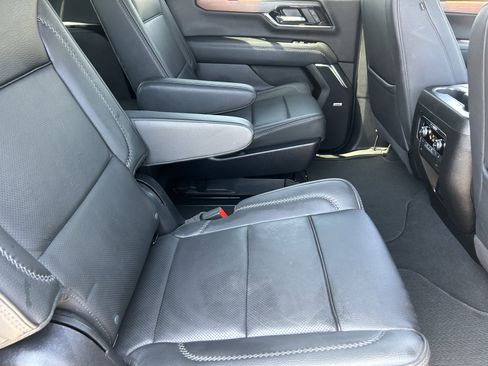 Certified 2025 GMC Yukon XL Denali AWD/4WD image 14