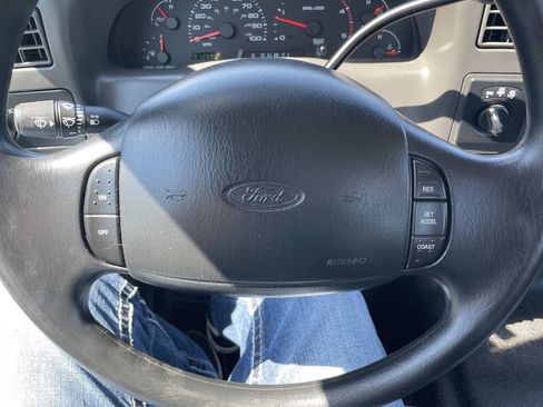 Used 2002 Ford F350 4x4 Regular Cab Super Duty image 14
