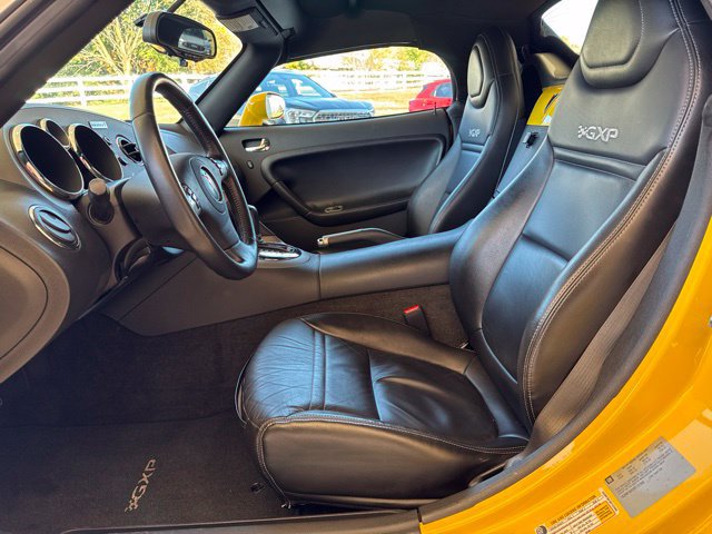 Used 2008 Pontiac Solstice GXP w/ Premium Package RWD image 14