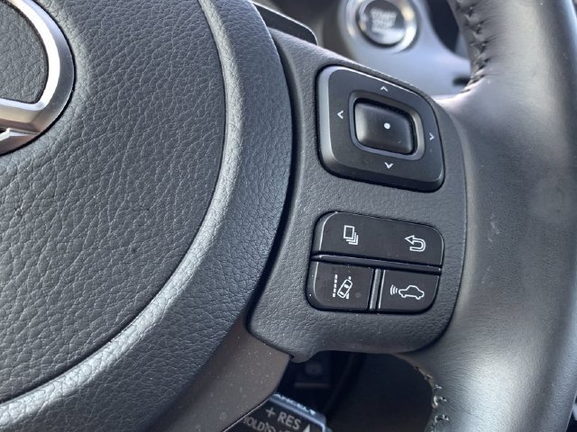 Used 2025 Lexus IS 300 RWD image 23
