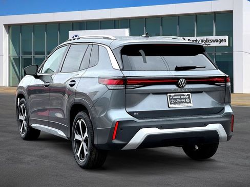New 2026 Volkswagen Tiguan SE image 6
