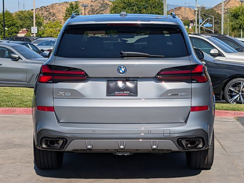 New 2026 BMW X5 xDrive50e w/ Executive Package AWD/4WD image 8