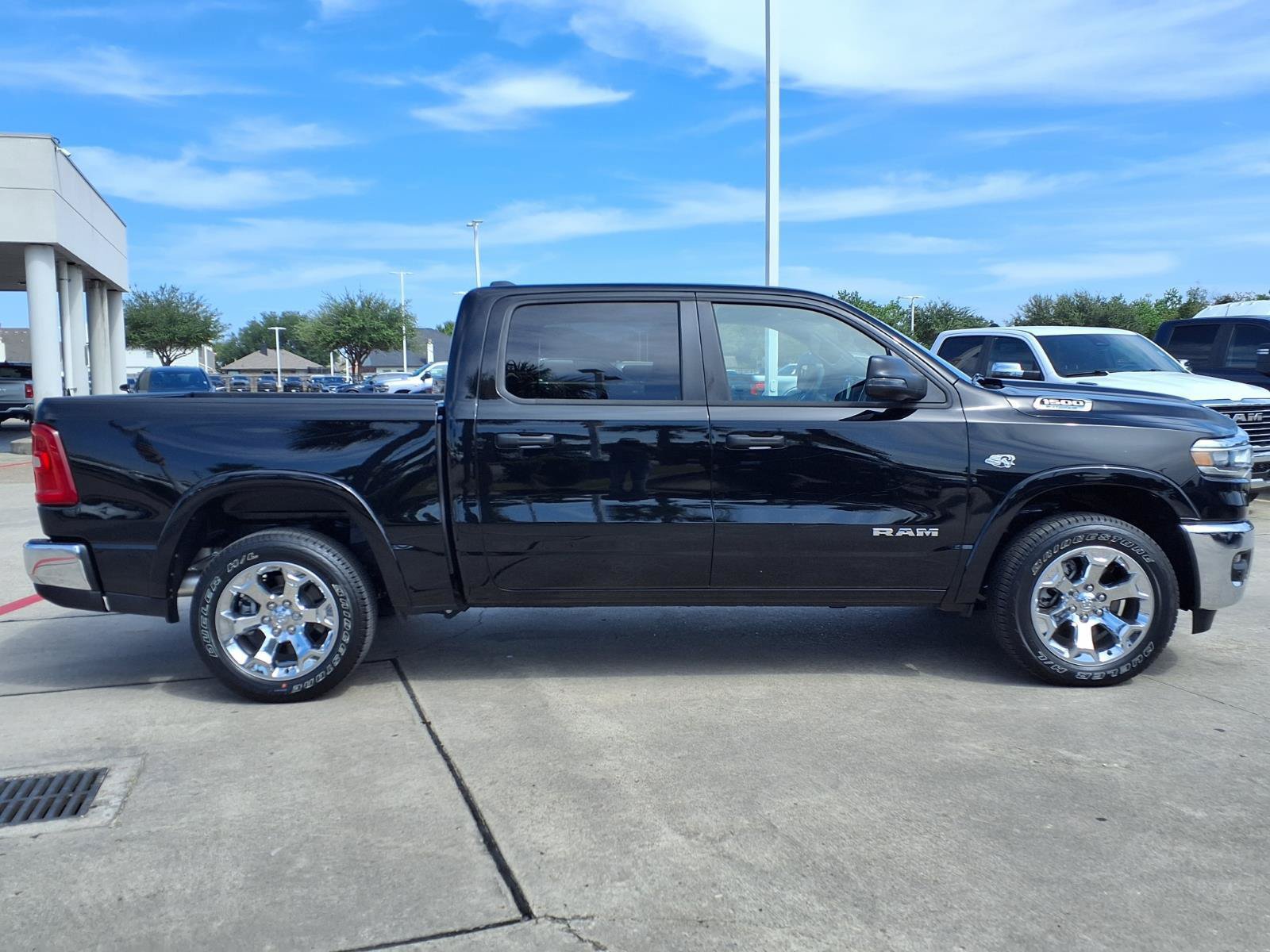 Used 2026 RAM 1500 Lone Star AWD/4WD image 4