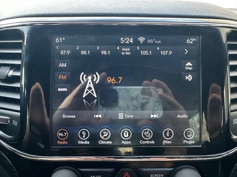 Used 2019 Jeep Grand Cherokee Altitude AWD/4WD image 5