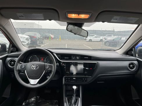 Used 2018 Toyota Corolla LE FWD image 31