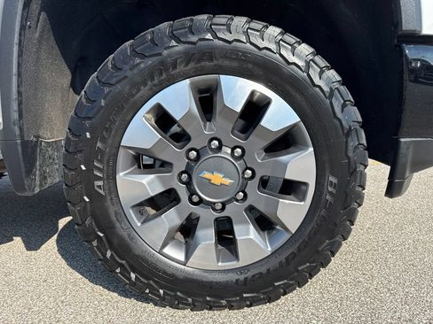 Used 2022 Chevrolet Silverado 2500 Custom w/ Custom Value Package AWD/4WD image 52