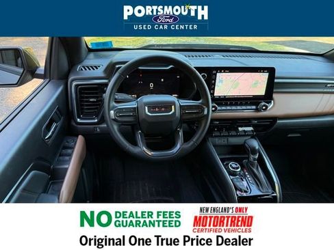 Used 2024 GMC Canyon AT4 image 7