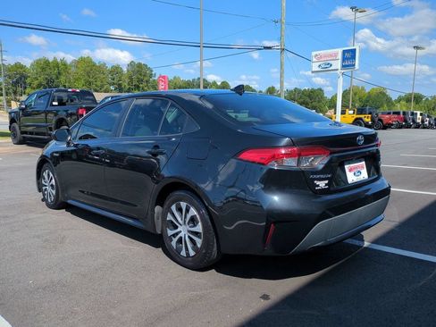 Used 2020 Toyota Corolla LE FWD image 9