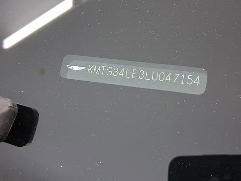 Used 2020 Genesis G70 3.3T w/ Sport Package image 20