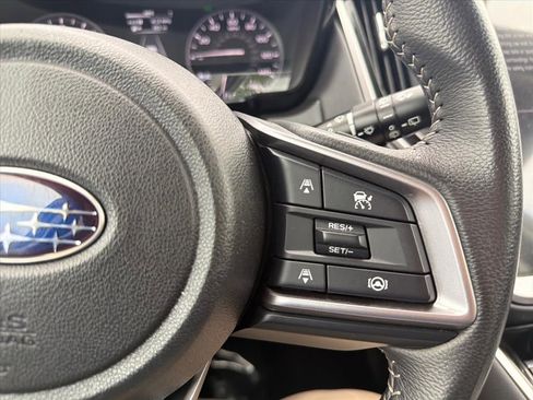 Used 2025 Subaru Outback Premium AWD/4WD image 14