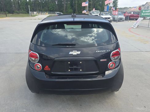 Used 2015 Chevrolet Sonic LT w/ Fun and Sun Package image 13