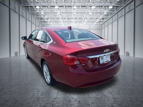 Used 2018 Chevrolet Impala LT w/ LT Leather Package FWD image 3