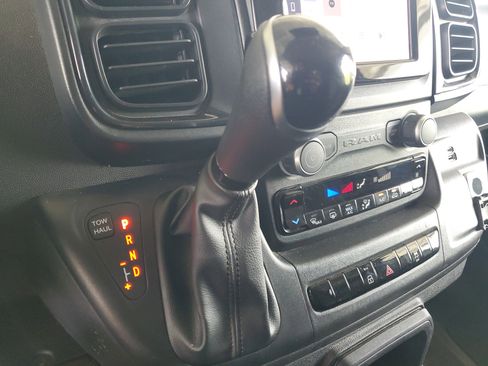 Used 2025 RAM ProMaster 2500 w/ Convenience Group FWD image 29