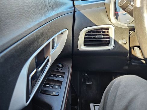 Used 2013 Chevrolet Equinox LT w/ All Star Package image 12