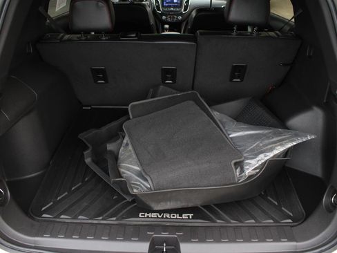 Used 2024 Chevrolet Equinox RS AWD/4WD image 9