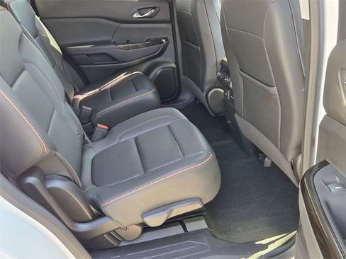 Used 2023 GMC Acadia AT4 w/ Technology Package image 14