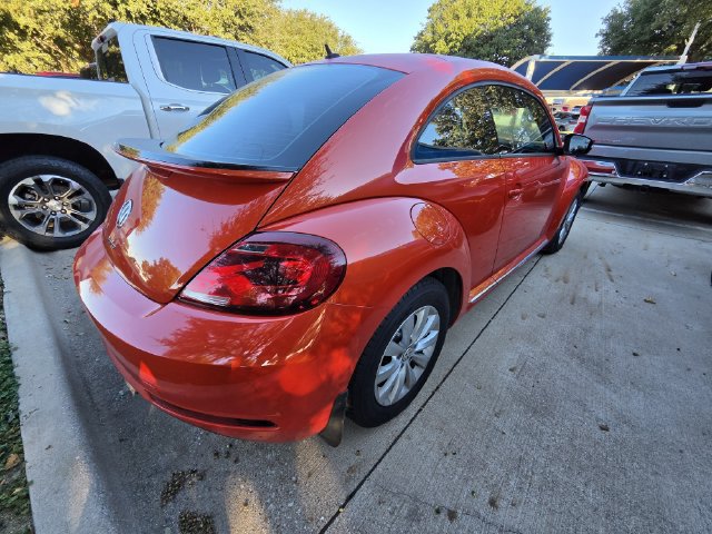 Used 2019 Volkswagen Beetle 2.0T S FWD image 6