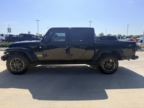 Used 2022 Jeep Gladiator Overland w/ Popular Equipment Package AWD/4WD image 13