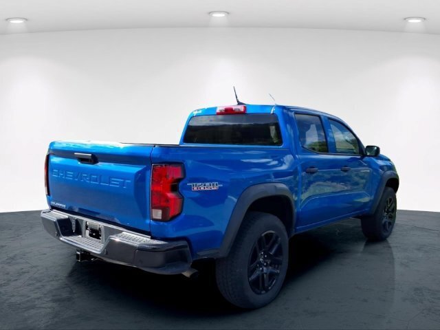 Used 2024 Chevrolet Colorado Trail Boss w/ Technology Package AWD/4WD image 16