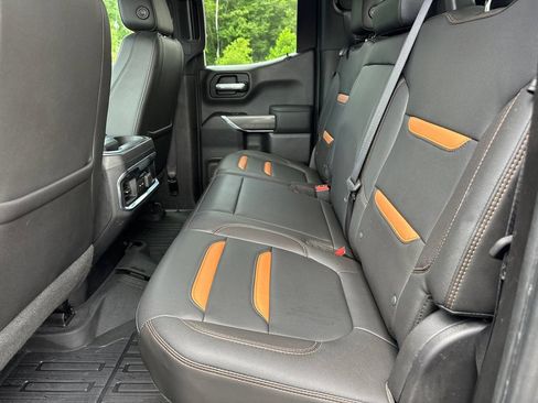 Used 2019 GMC Sierra 1500 AT4 w/ AT4 Premium Package AWD/4WD image 21