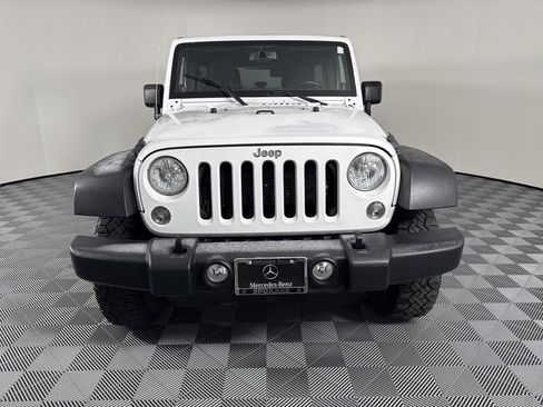 Used 2014 Jeep Wrangler Unlimited Rubicon w/ Max Tow Package image 2