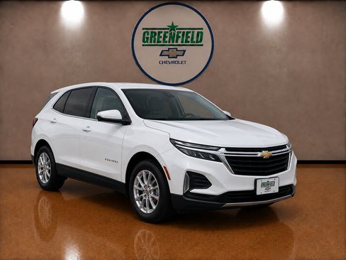 Used 2024 Chevrolet Equinox LS w/ LS Convenience Package AWD/4WD image 1