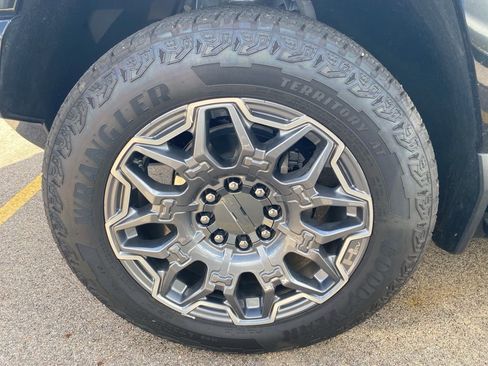 Used 2025 GMC Hummer EV 3X image 18